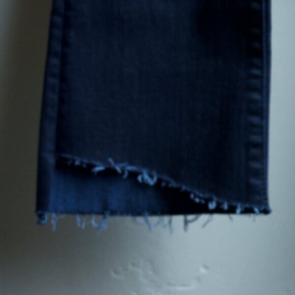 Mother 24 The Insider Crop Step Fray Dark Wash Jeans - Picture 4 of 9